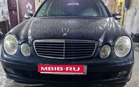 Mercedes-Benz E-Класс, 2002 год, 850 000 рублей, 8 фотография