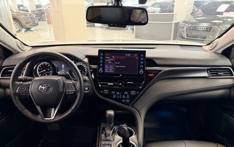 Toyota Camry, 2021 год, 3 745 000 рублей, 18 фотография