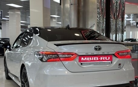 Toyota Camry, 2021 год, 3 745 000 рублей, 14 фотография