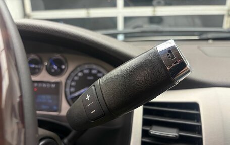 Cadillac Escalade III, 2011 год, 1 599 000 рублей, 12 фотография