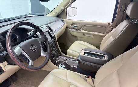 Cadillac Escalade III, 2011 год, 1 599 000 рублей, 21 фотография