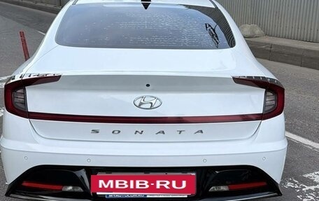 Hyundai Sonata VIII, 2021 год, 2 400 000 рублей, 4 фотография