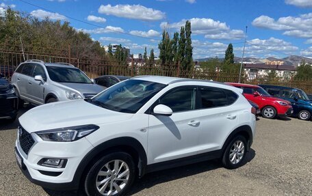 Hyundai Tucson III, 2018 год, 1 850 000 рублей, 2 фотография
