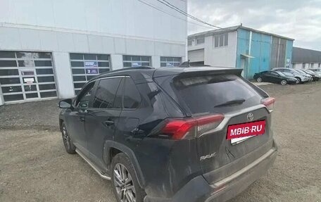 Toyota RAV4, 2022 год, 3 150 000 рублей, 6 фотография