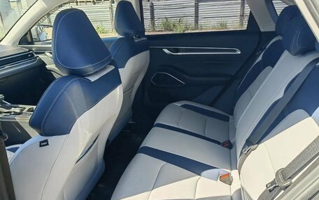 Geely Emgrand, 2023 год, 1 690 000 рублей, 11 фотография