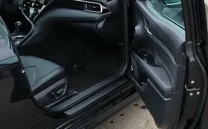 Toyota Camry, 2023 год, 3 550 000 рублей, 6 фотография