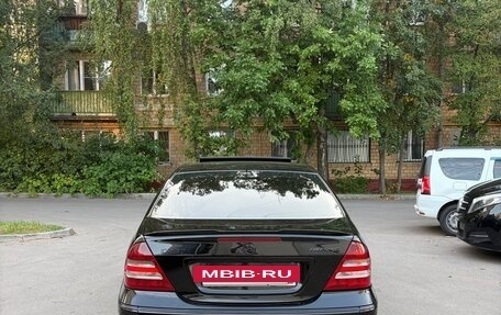 Mercedes-Benz C-Класс, 2004 год, 850 000 рублей, 4 фотография