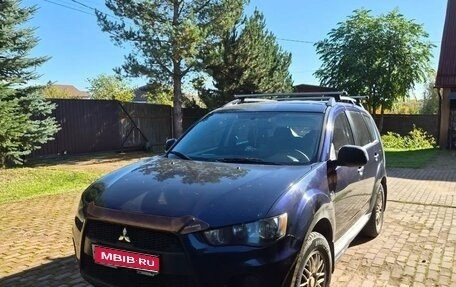 Mitsubishi Outlander III рестайлинг 3, 2011 год, 1 050 000 рублей, 1 фотография