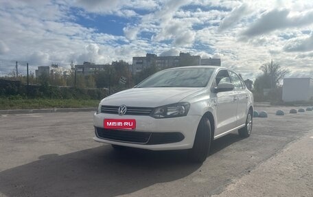 Volkswagen Polo VI (EU Market), 2013 год, 700 000 рублей, 2 фотография