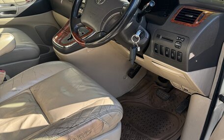 Toyota Alphard III, 2004 год, 1 600 000 рублей, 17 фотография