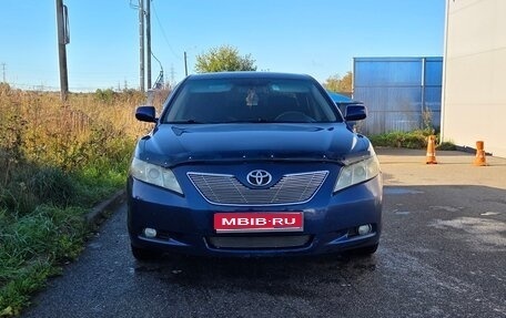 Toyota Camry, 2008 год, 700 000 рублей, 1 фотография
