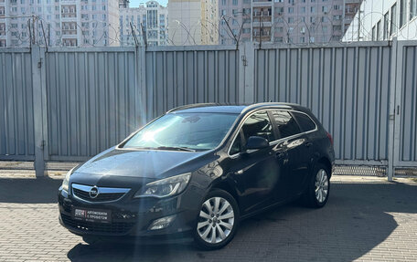 Opel Astra J, 2012 год, 675 000 рублей, 1 фотография
