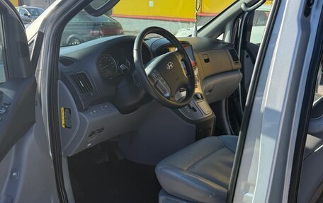 Hyundai Grand Starex Grand Starex I рестайлинг 2, 2016 год, 3 000 000 рублей, 16 фотография
