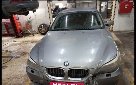 BMW 5 серия, 2004 год, 570 000 рублей, 1 фотография