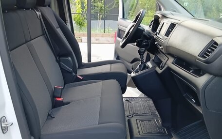Toyota ProAce II, 2023 год, 3 200 000 рублей, 5 фотография