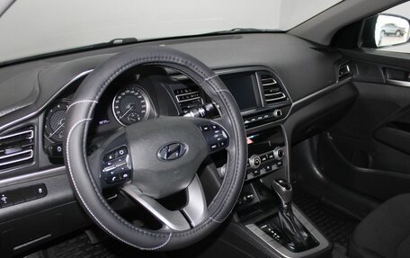 Hyundai Elantra VI рестайлинг, 2019 год, 1 589 900 рублей, 11 фотография