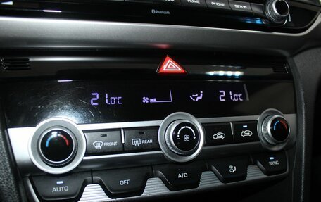 Hyundai Elantra VI рестайлинг, 2019 год, 1 589 900 рублей, 20 фотография
