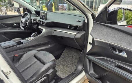 Peugeot 3008 II, 2022 год, 1 870 700 рублей, 10 фотография