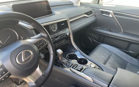 Lexus RX IV рестайлинг, 2018 год, 4 950 000 рублей, 14 фотография