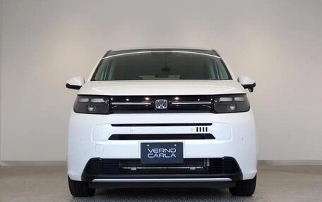 Honda Freed, 2024 год, 1 870 084 рублей, 6 фотография