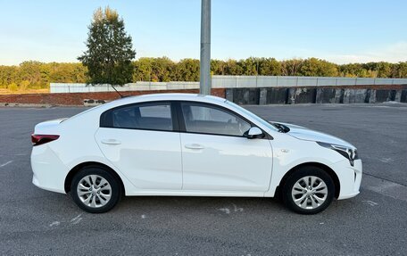 KIA Rio IV, 2021 год, 1 450 000 рублей, 6 фотография