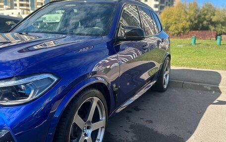 BMW X5 M, 2022 год, 10 900 000 рублей, 2 фотография