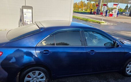 Toyota Camry, 2008 год, 700 000 рублей, 3 фотография