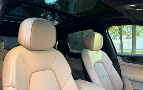Porsche Cayenne III, 2026 год, 29 000 000 рублей, 27 фотография