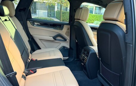 Porsche Cayenne III, 2026 год, 29 000 000 рублей, 30 фотография
