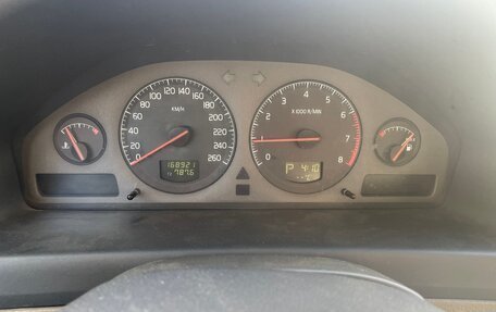 Volvo V70 III рестайлинг, 2002 год, 520 000 рублей, 6 фотография