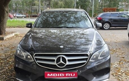 Mercedes-Benz E-Класс, 2013 год, 1 800 000 рублей, 1 фотография