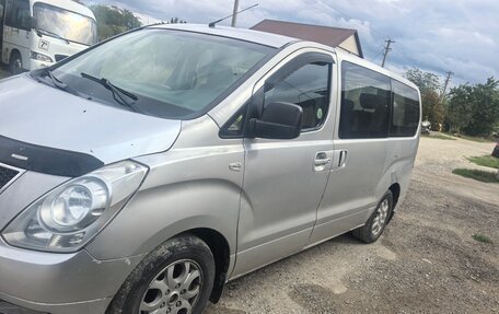 Hyundai Grand Starex Grand Starex I рестайлинг 2, 2009 год, 1 000 000 рублей, 2 фотография
