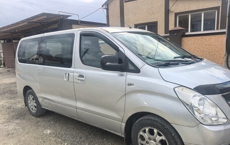 Hyundai Grand Starex Grand Starex I рестайлинг 2, 2009 год, 1 000 000 рублей, 3 фотография