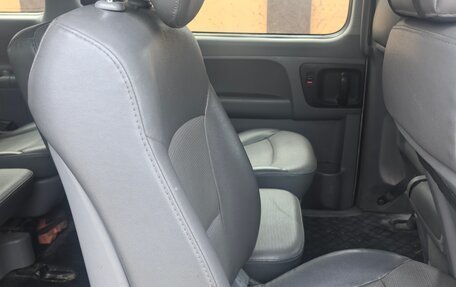 Hyundai Grand Starex Grand Starex I рестайлинг 2, 2009 год, 1 000 000 рублей, 13 фотография