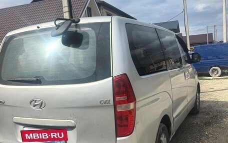 Hyundai Grand Starex Grand Starex I рестайлинг 2, 2009 год, 1 000 000 рублей, 6 фотография