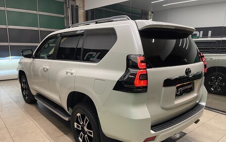 Toyota Land Cruiser Prado 150 рестайлинг 2, 2020 год, 6 500 000 рублей, 4 фотография
