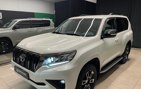 Toyota Land Cruiser Prado 150 рестайлинг 2, 2020 год, 6 500 000 рублей, 3 фотография
