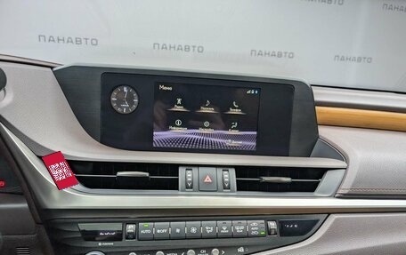 Lexus ES VII, 2018 год, 2 990 000 рублей, 12 фотография