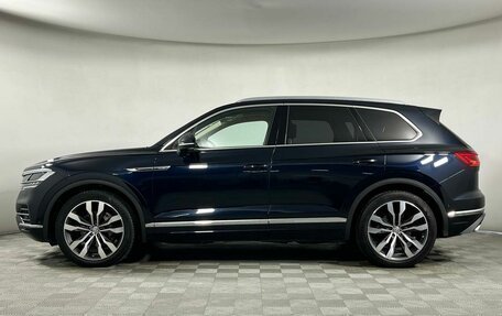 Volkswagen Touareg III, 2019 год, 6 089 000 рублей, 3 фотография