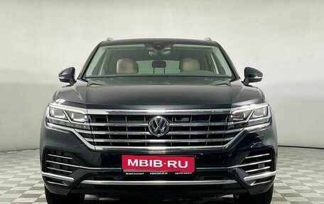 Volkswagen Touareg III, 2019 год, 6 089 000 рублей, 2 фотография