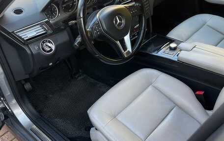 Mercedes-Benz E-Класс, 2012 год, 1 470 000 рублей, 9 фотография