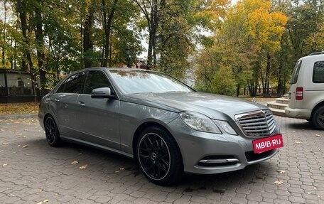 Mercedes-Benz E-Класс, 2012 год, 1 470 000 рублей, 13 фотография
