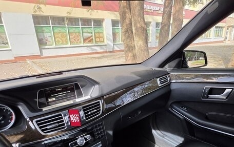 Mercedes-Benz E-Класс, 2013 год, 1 800 000 рублей, 14 фотография