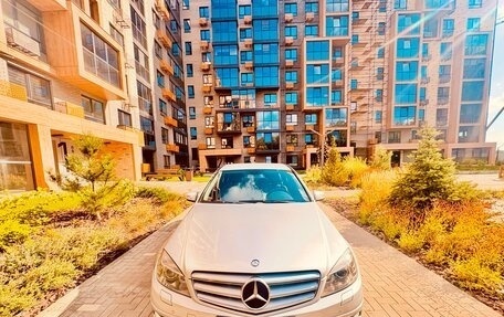 Mercedes-Benz C-Класс, 2010 год, 1 320 000 рублей, 2 фотография