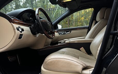 Mercedes-Benz S-Класс, 2013 год, 1 650 000 рублей, 32 фотография