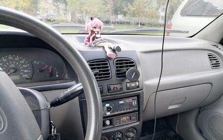 KIA Rio II, 2002 год, 125 000 рублей, 9 фотография