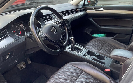 Volkswagen Passat B8 рестайлинг, 2017 год, 1 950 000 рублей, 12 фотография