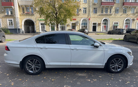 Volkswagen Passat B8 рестайлинг, 2017 год, 1 950 000 рублей, 3 фотография
