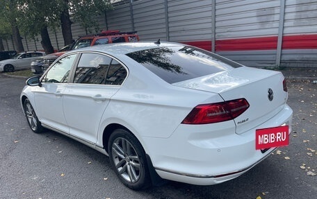 Volkswagen Passat B8 рестайлинг, 2017 год, 1 950 000 рублей, 6 фотография