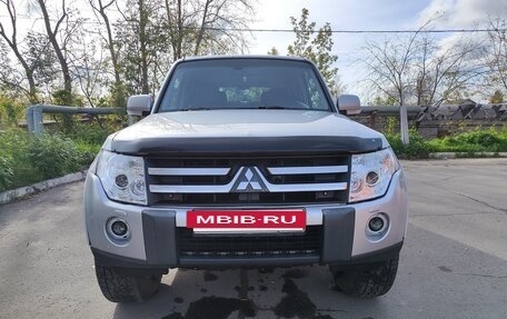 Mitsubishi Pajero IV, 2008 год, 1 920 000 рублей, 2 фотография